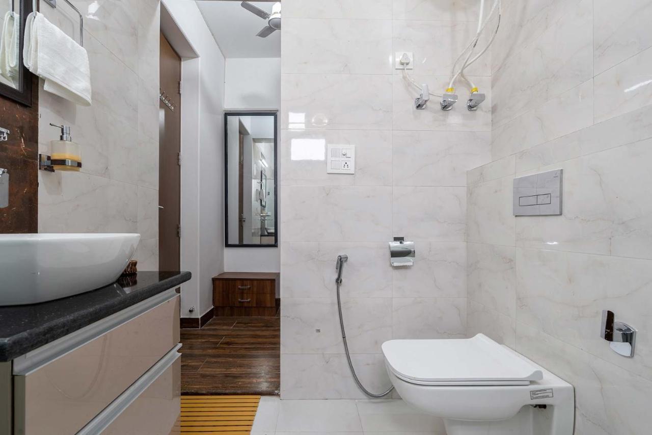 Brookvale Manor By Stayvista - Private Pool Haven With Endless Views & Indoor Fun Sohna Exteriör bild